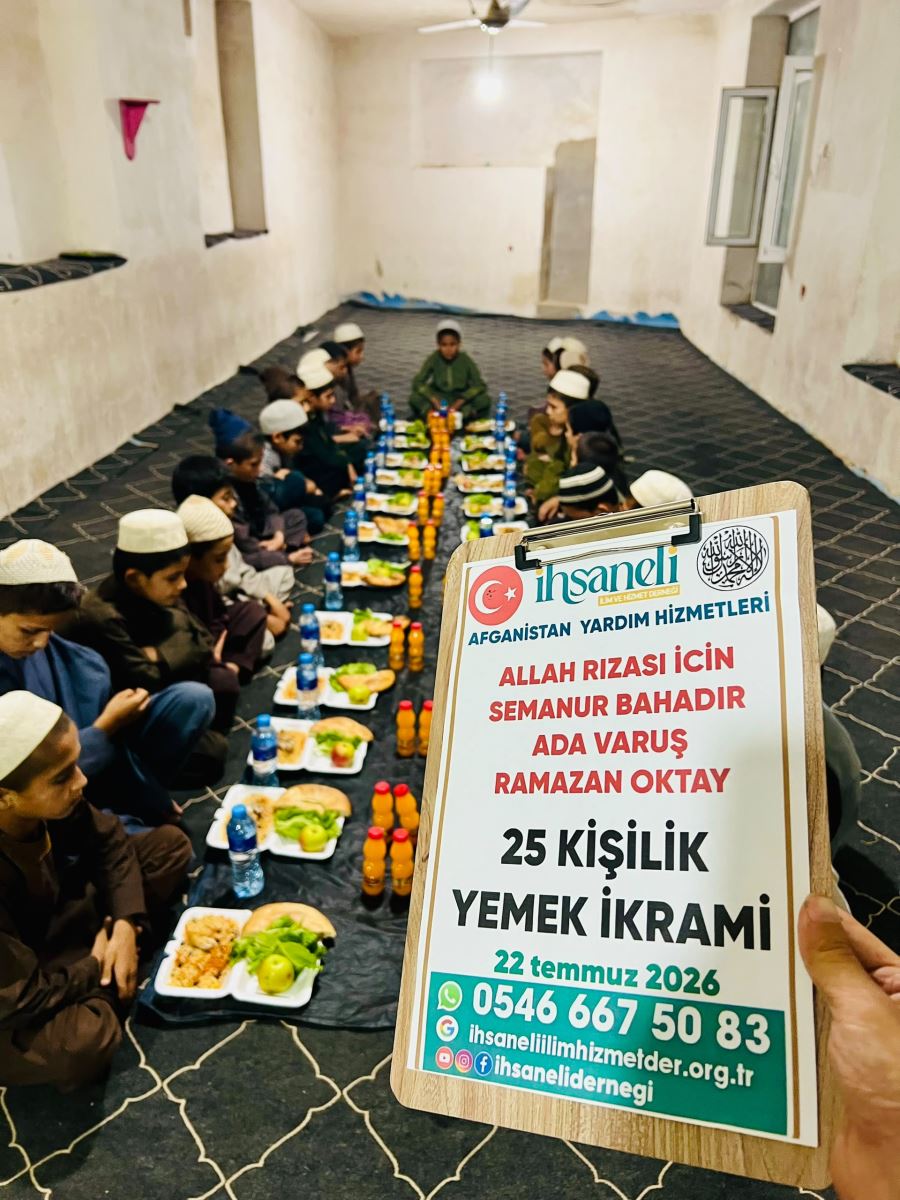 Afrika yemek dağıtımı